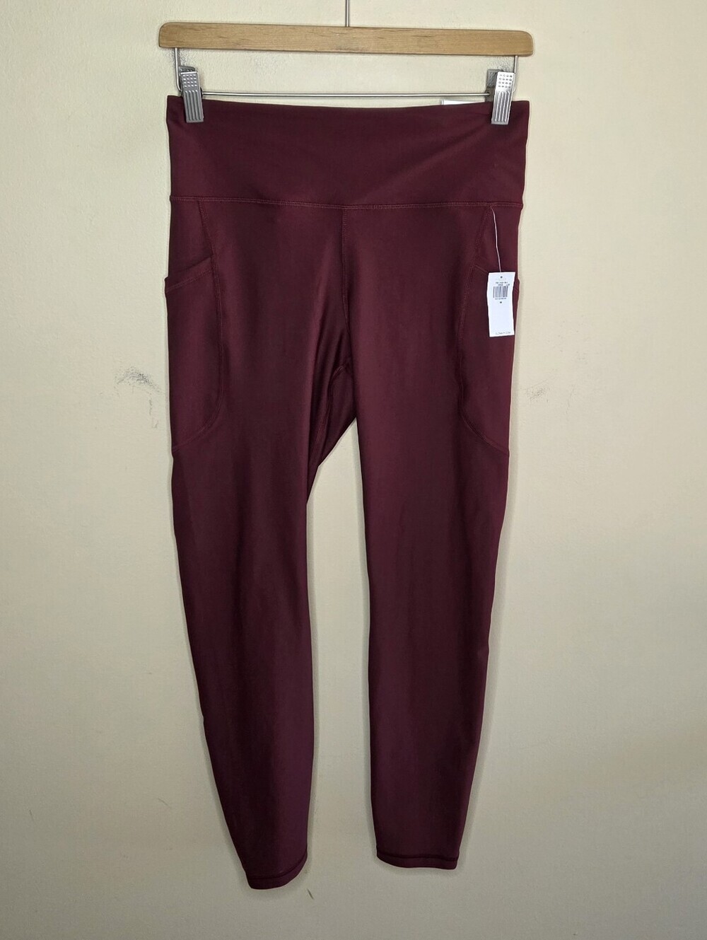 NWT Old Navy Burgundy Powersoft Go-Dry Leggings 7/8 Ankle Size Medium